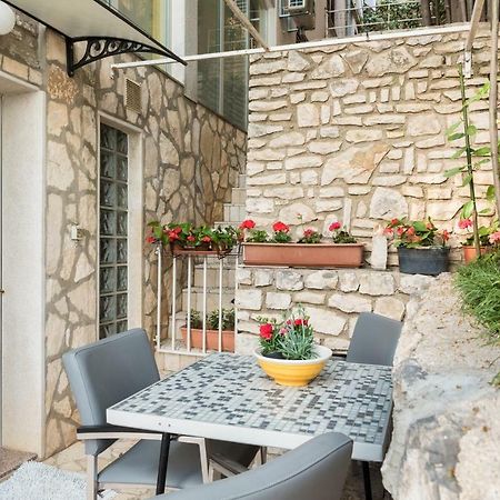 Luxury 1 Bedroom Apartment In Rabac Exteriör bild