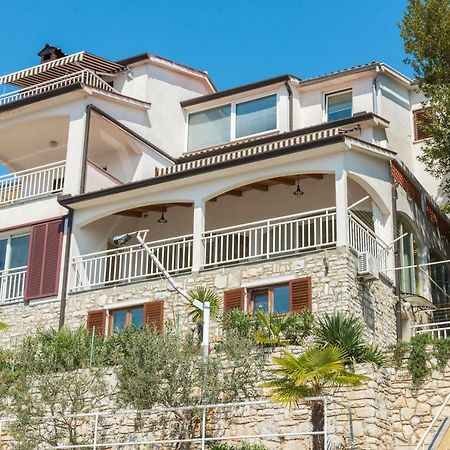 Luxury 1 Bedroom Apartment In Rabac Exteriör bild