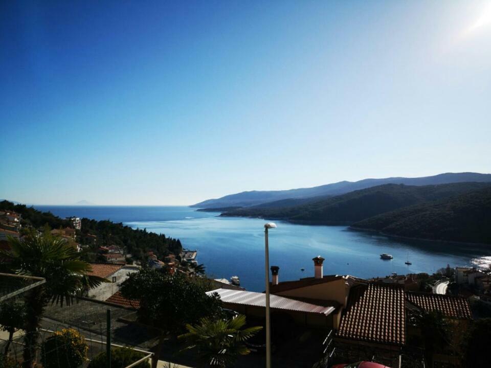 Luxury 1 Bedroom Apartment In Rabac Exteriör bild