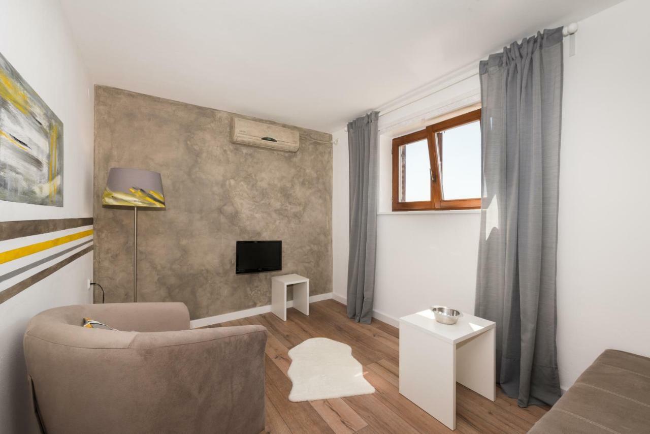 Luxury 1 Bedroom Apartment In Rabac Exteriör bild