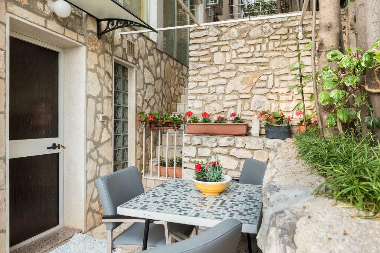 Luxury 1 Bedroom Apartment In Rabac Exteriör bild