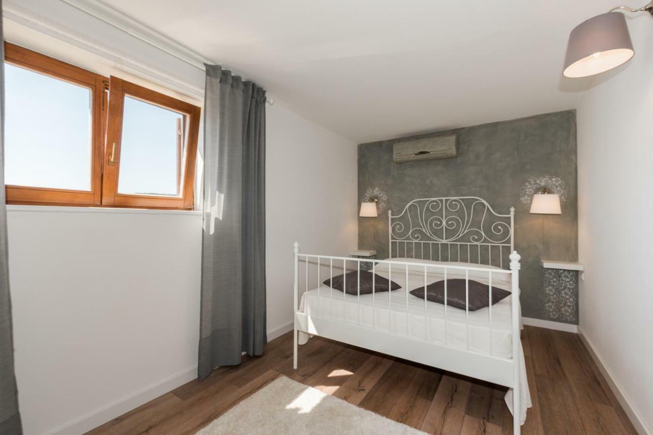 Luxury 1 Bedroom Apartment In Rabac Exteriör bild